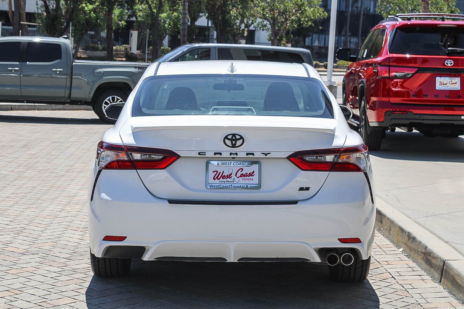 Certified Used 2023 Ice Toyota SE image 5