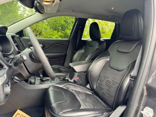 Used 2022 Crystal Metallic Jeep X image 11