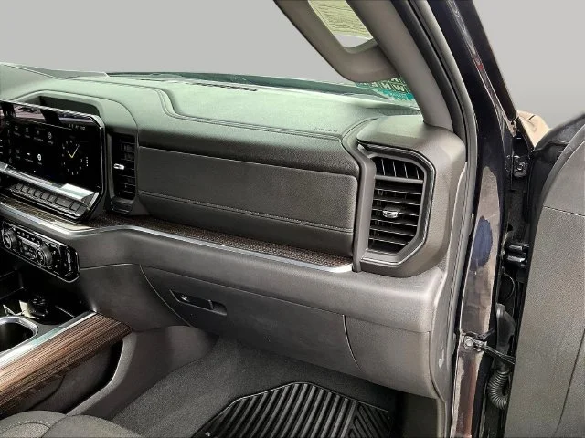 Used 2024 Gray Chevrolet RST image 30