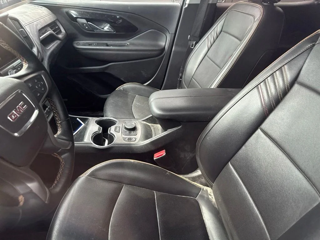 Used 2023 Silver GMC AT4 image 27