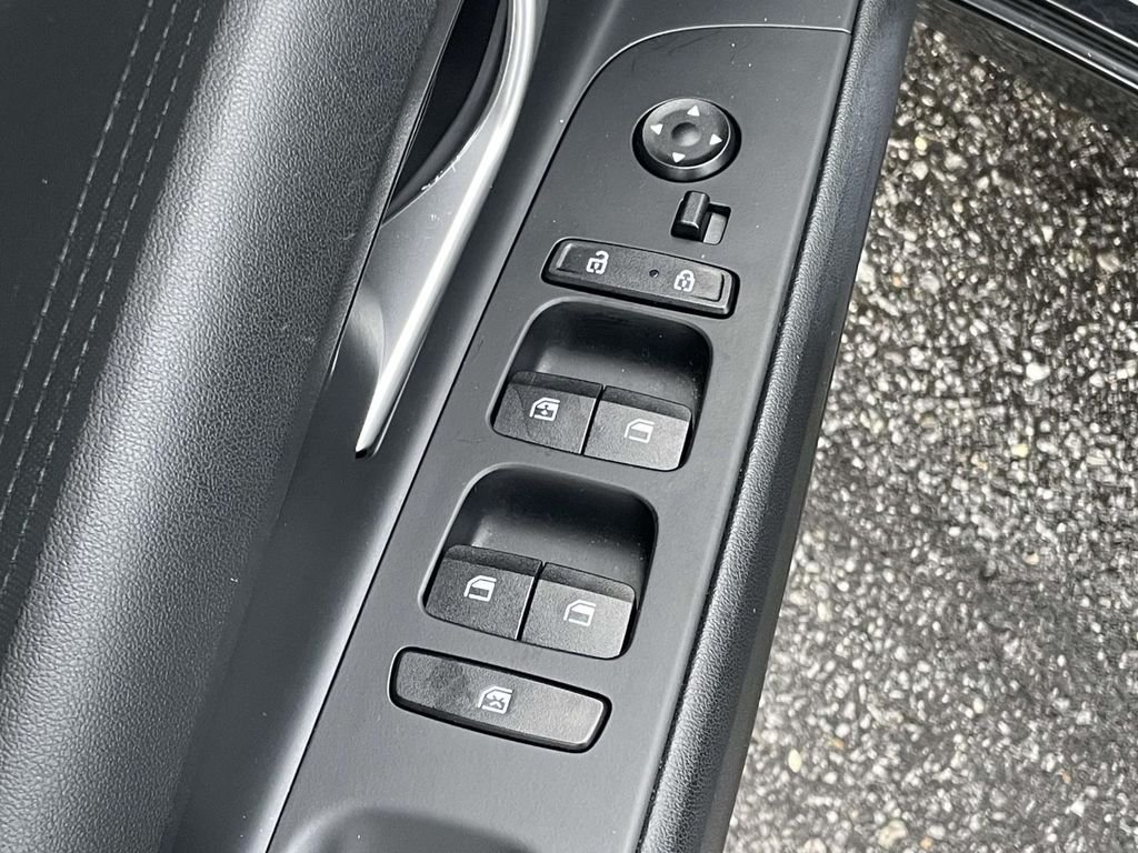 2023 Hyundai Elantra Blue - Photo 6