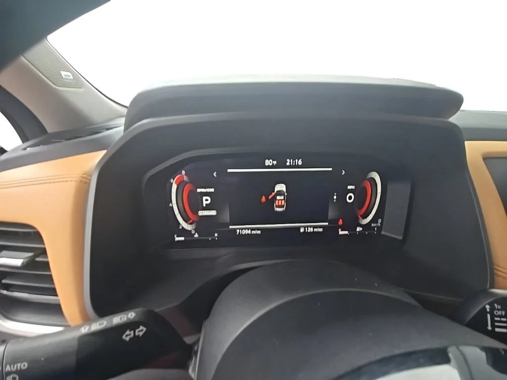 Used 2023 Super Black Nissan Platinum image 17