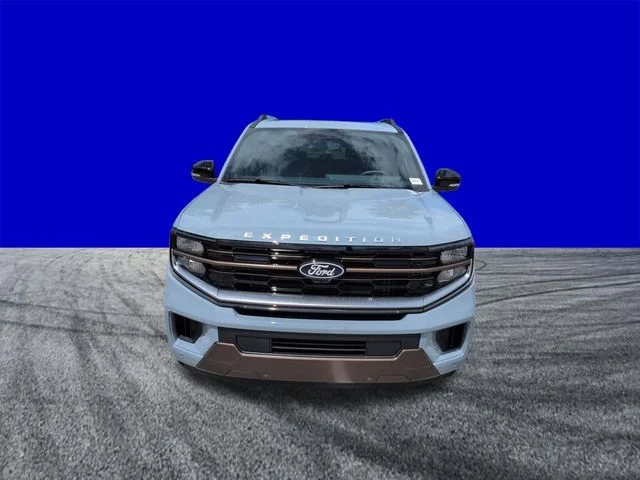New 2027 Glacier Gray Metallic Tri-Coat Ford King Ranch® image 9