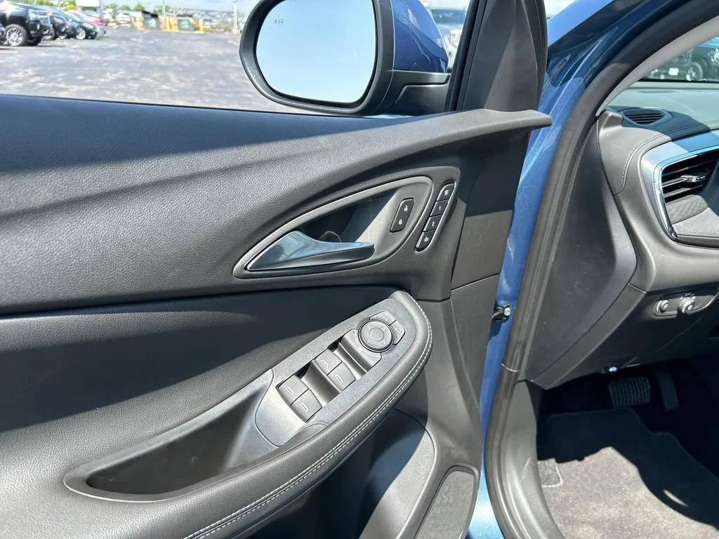 New 2026 Ocean Blue Metallic Buick Avenir image 16