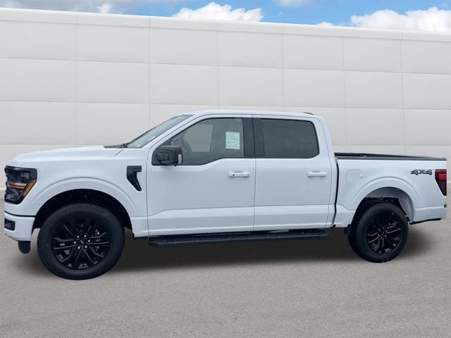 New 2026 Oxford White Ford XLT image 2