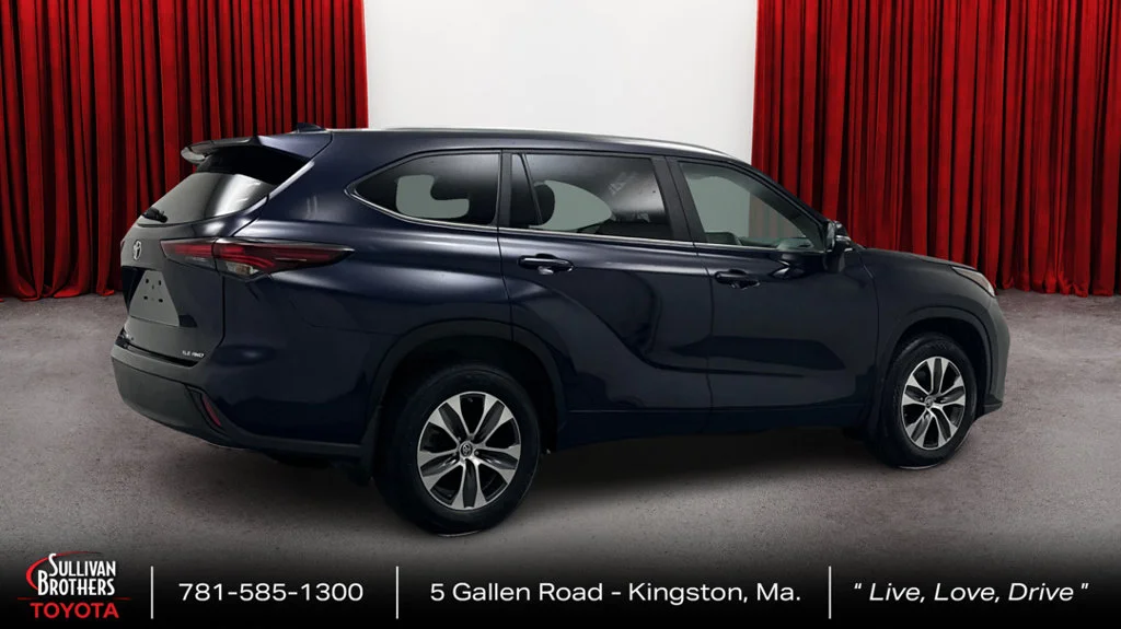 Used 2024 Blue Toyota XLE image 5