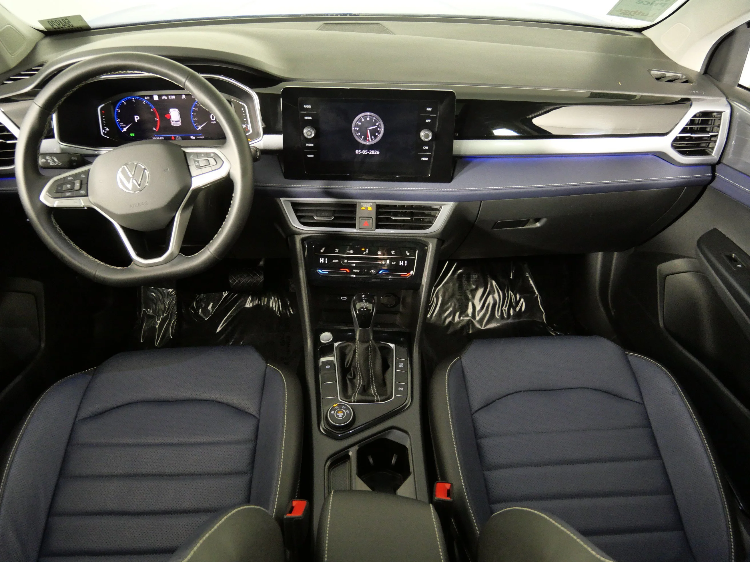 Certified Used 2025 Cornflower Blue Volkswagen SEL image 10
