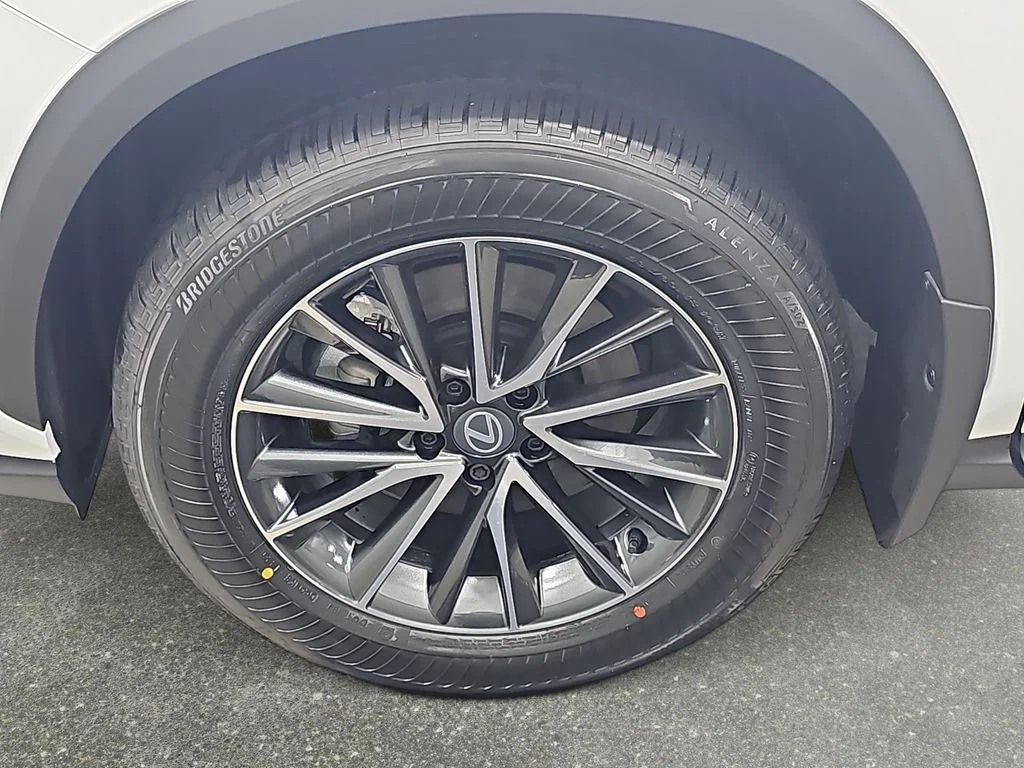 New 2026 Ultra White Lexus PREMIUM image 31