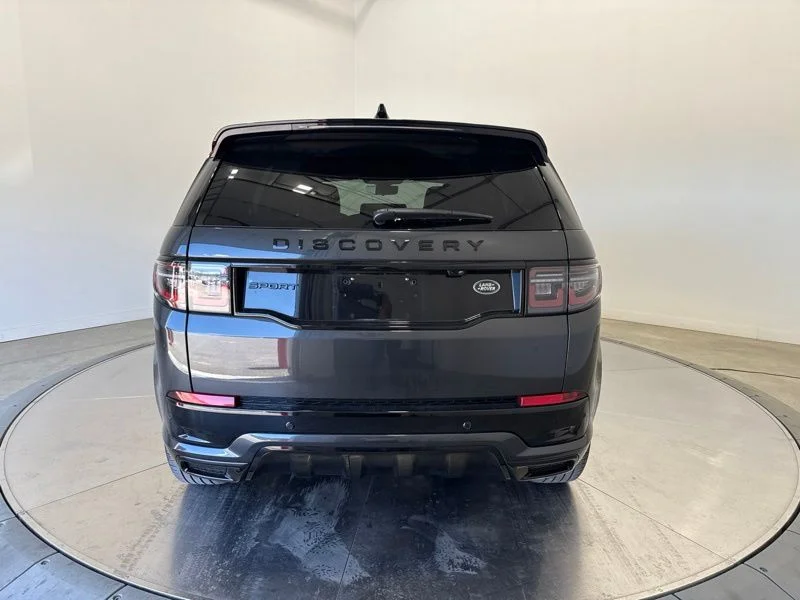 Used 2022  Land Rover SE R-Dynamic image 6