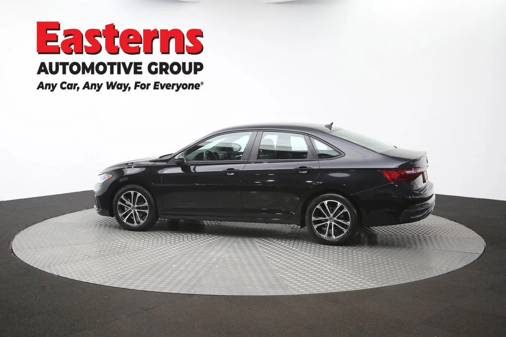 Used 2025 Black Volkswagen 1.5T Sport image 61