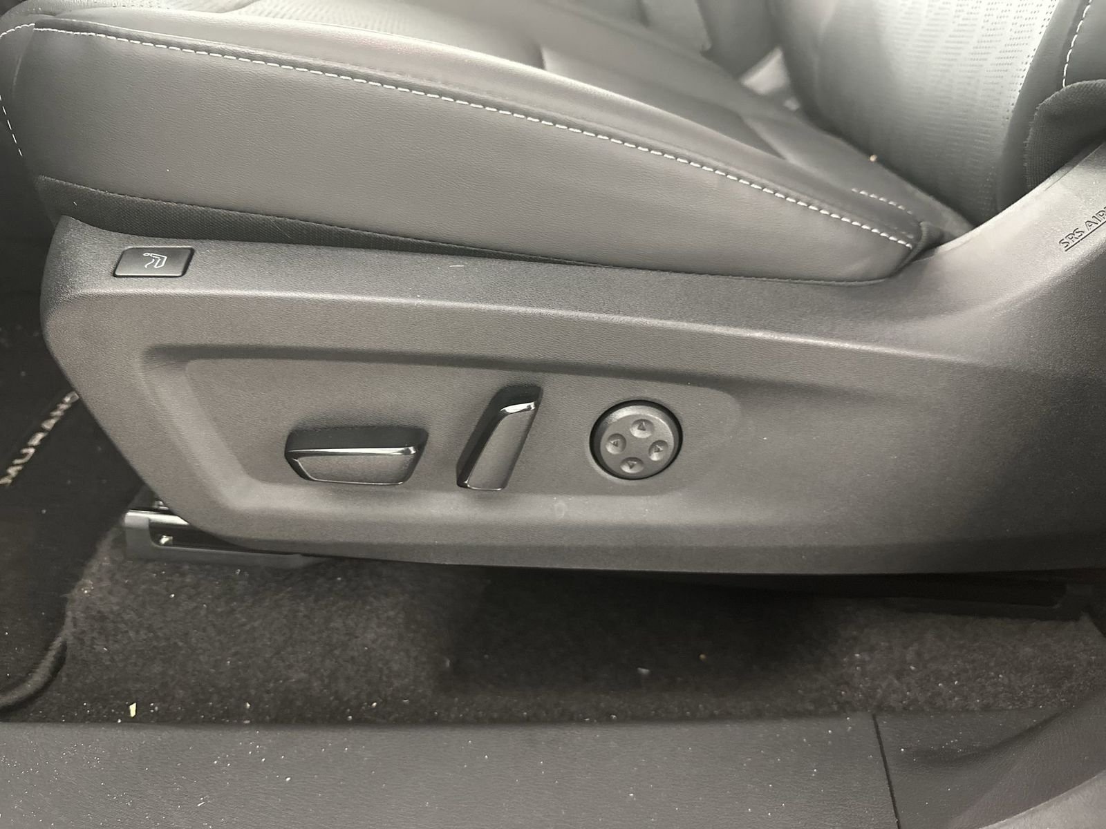 2025 Nissan Murano Platinum - Photo 12