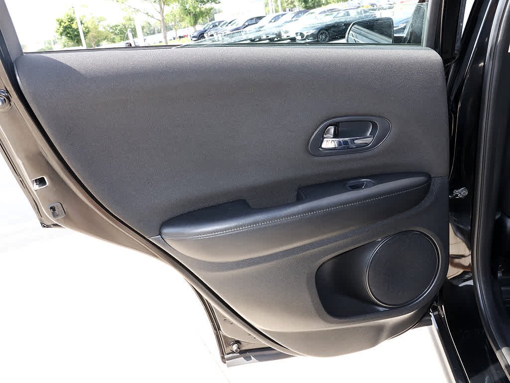 2017 Honda HR-V LX - Photo 17