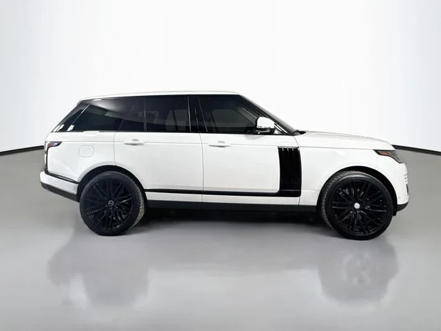 Used 2020 White Land Rover HSE image 4