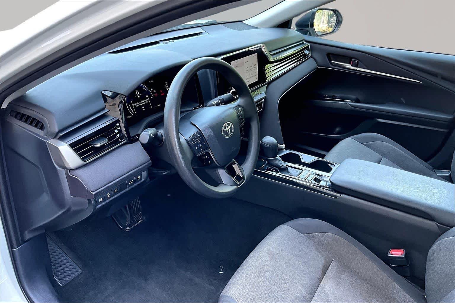 Certified Used 2025 Ice Cap Toyota LE image 18