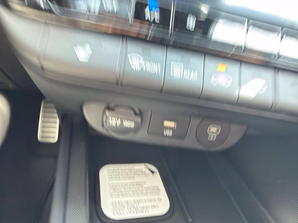 New 2026 Amazon Gray Hyundai SEL Sport image 29