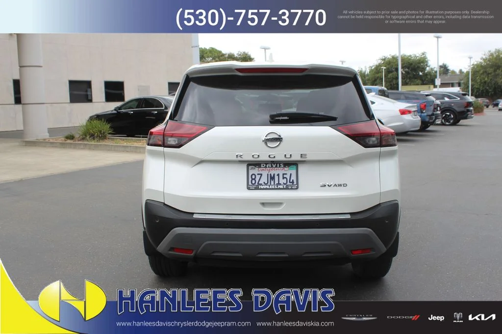 Used 2021 White Nissan SV image 8