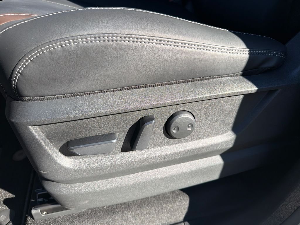 New 2026 Nissan Armada SL 4D Sport Utility