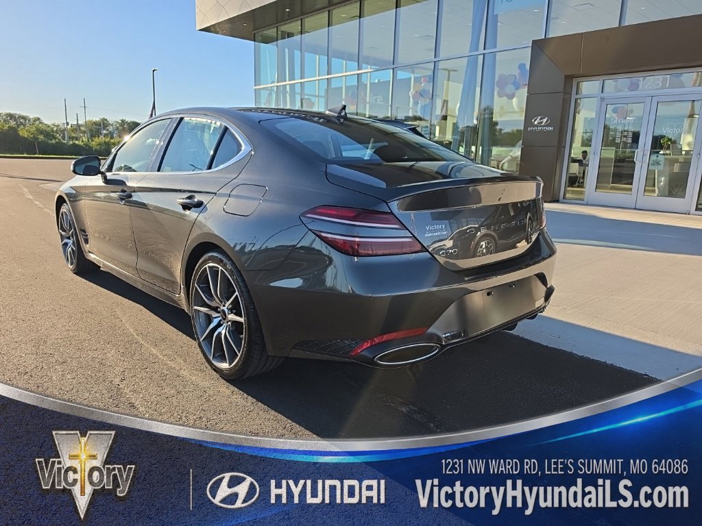 Used 2025 Gray Genesis 2.5T image 3
