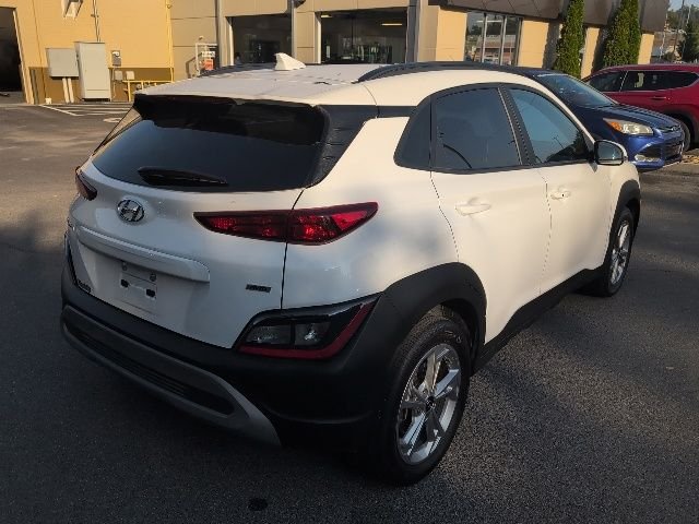 Used 2023 White Hyundai SEL image 8