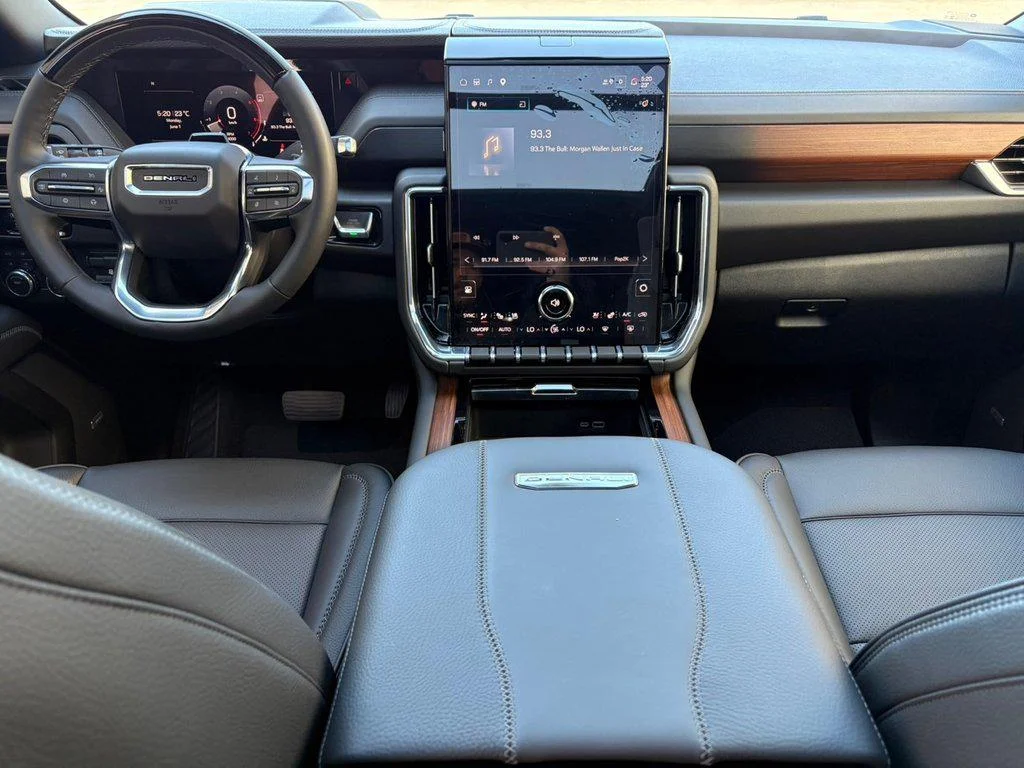 2026 GMC Yukon DENALI - Photo 14