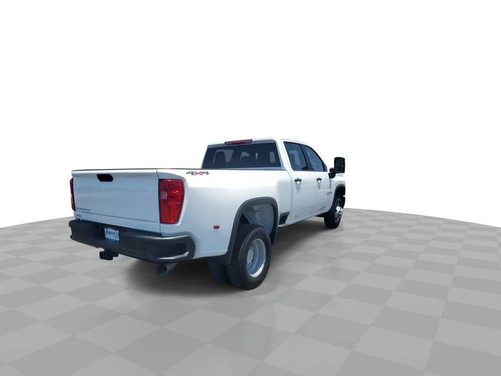 New 2026 Summit White Chevrolet WT image 8