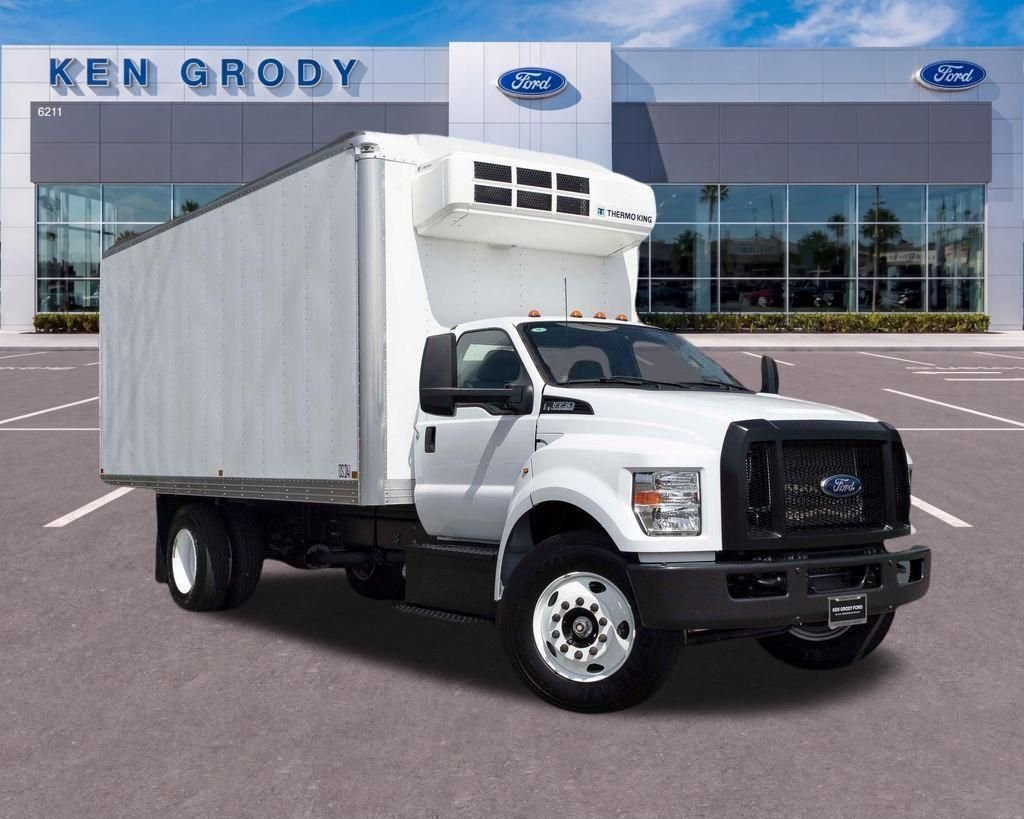2025 Ford F-650's photo