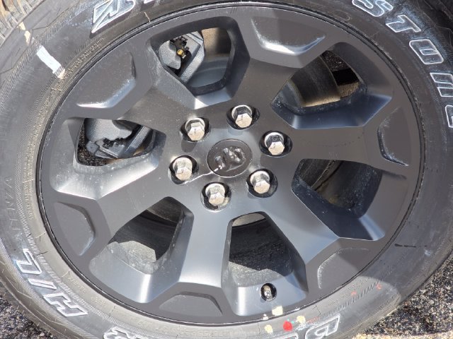 New 2026 Diamond Black Crystal Pearl-Coat Exterior Paint RAM Big Horn/Lone Star image 24