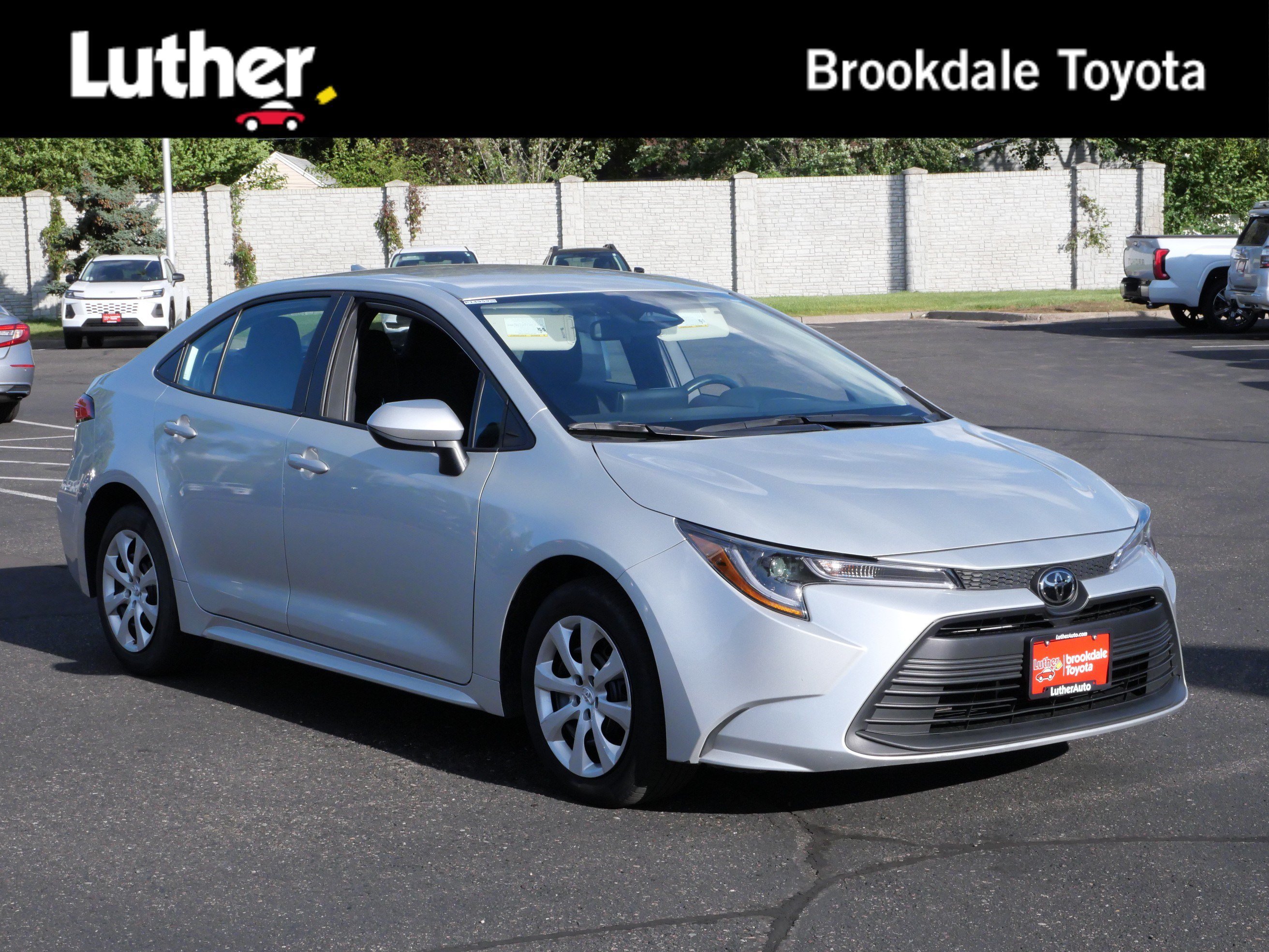 Pre-Owned 2025 Toyota Corolla LE 4dr Car in Brooklyn Center