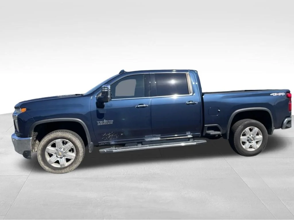 Used 2022 Blue Chevrolet LTZ image 6
