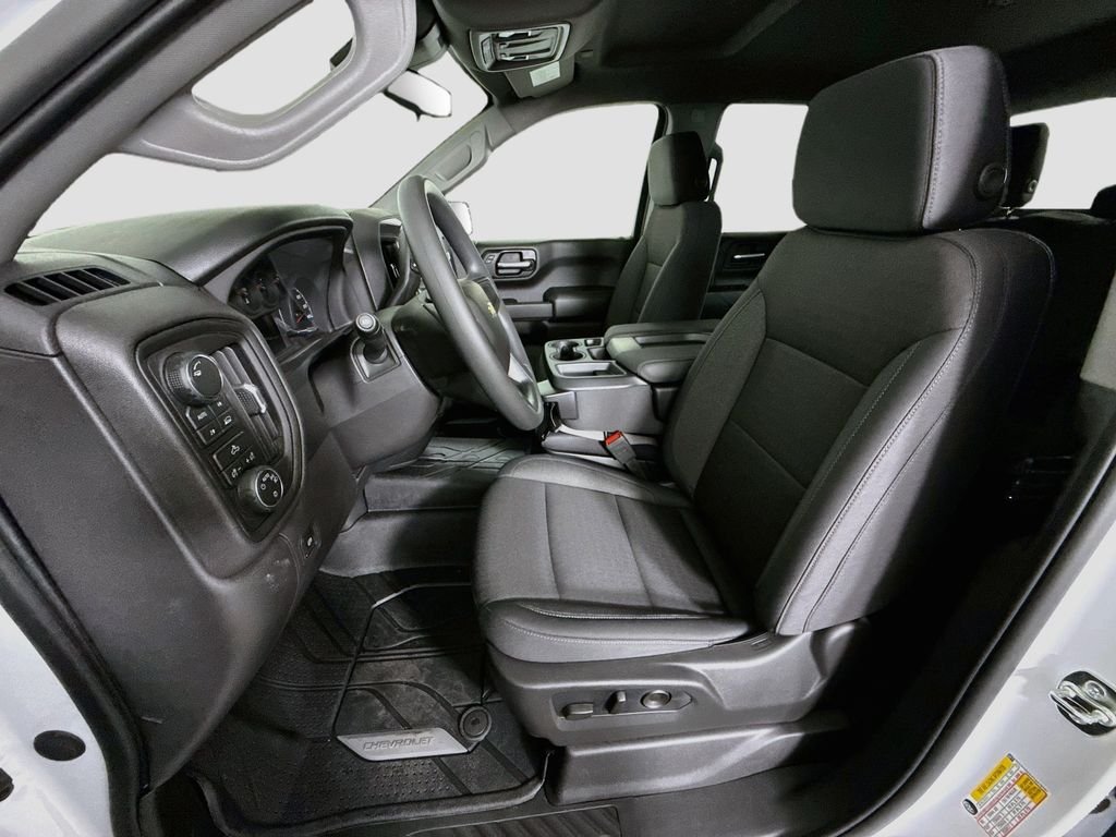 New 2026 Summit White Chevrolet Custom image 19