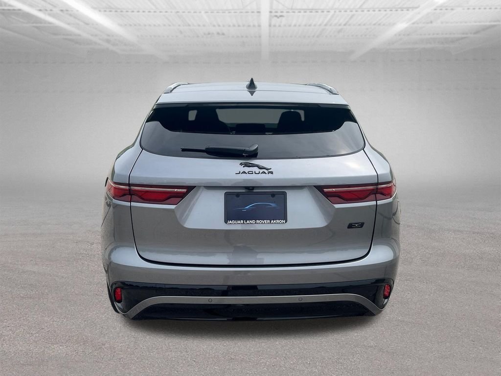 New 2026 Eiger Grey Jaguar P250 R-Dynamic S image 4