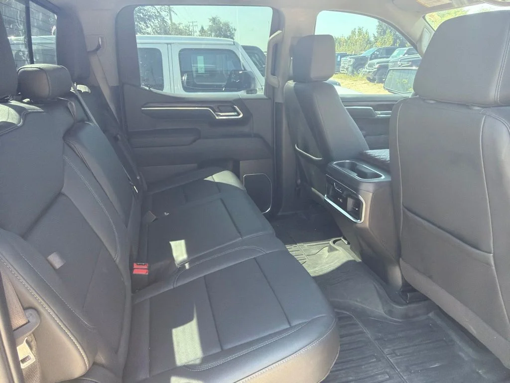 Used 2025 Black GMC SLT image 7