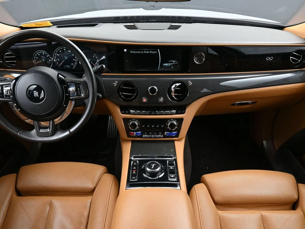 Certified Used 2022 Gray Rolls-Royce  image 4