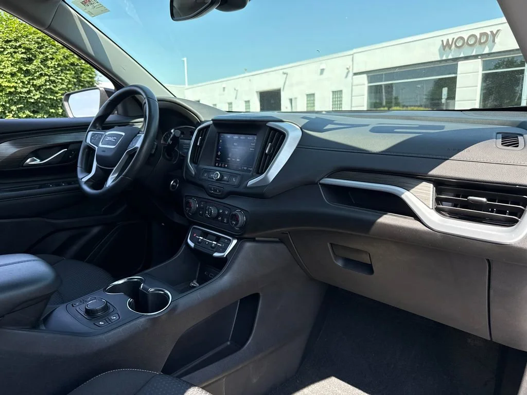 2024 GMC Terrain SLE - Photo 39