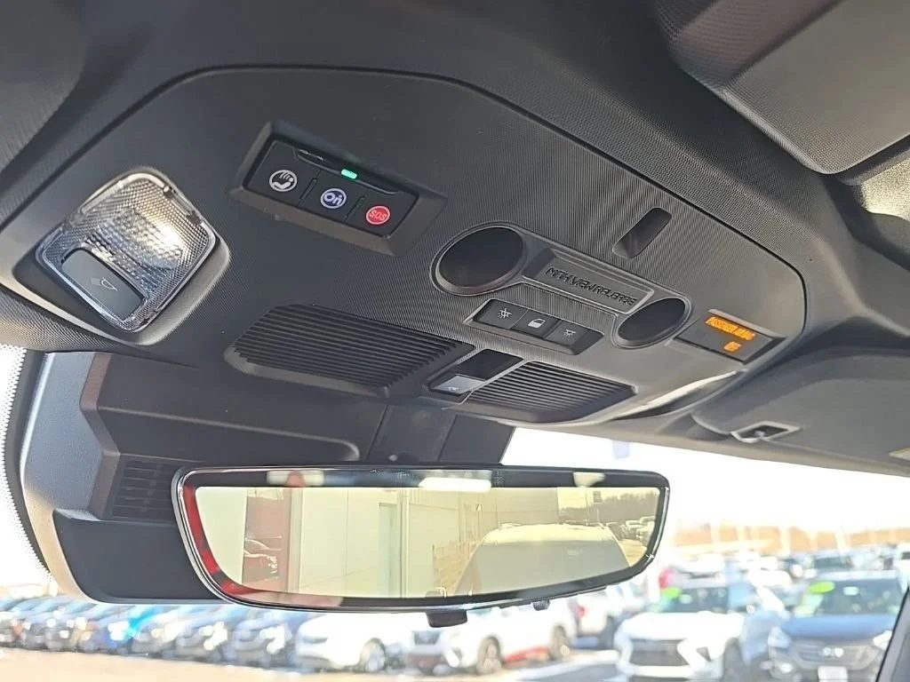2025 GMC HUMMER EV 2X - Photo 16