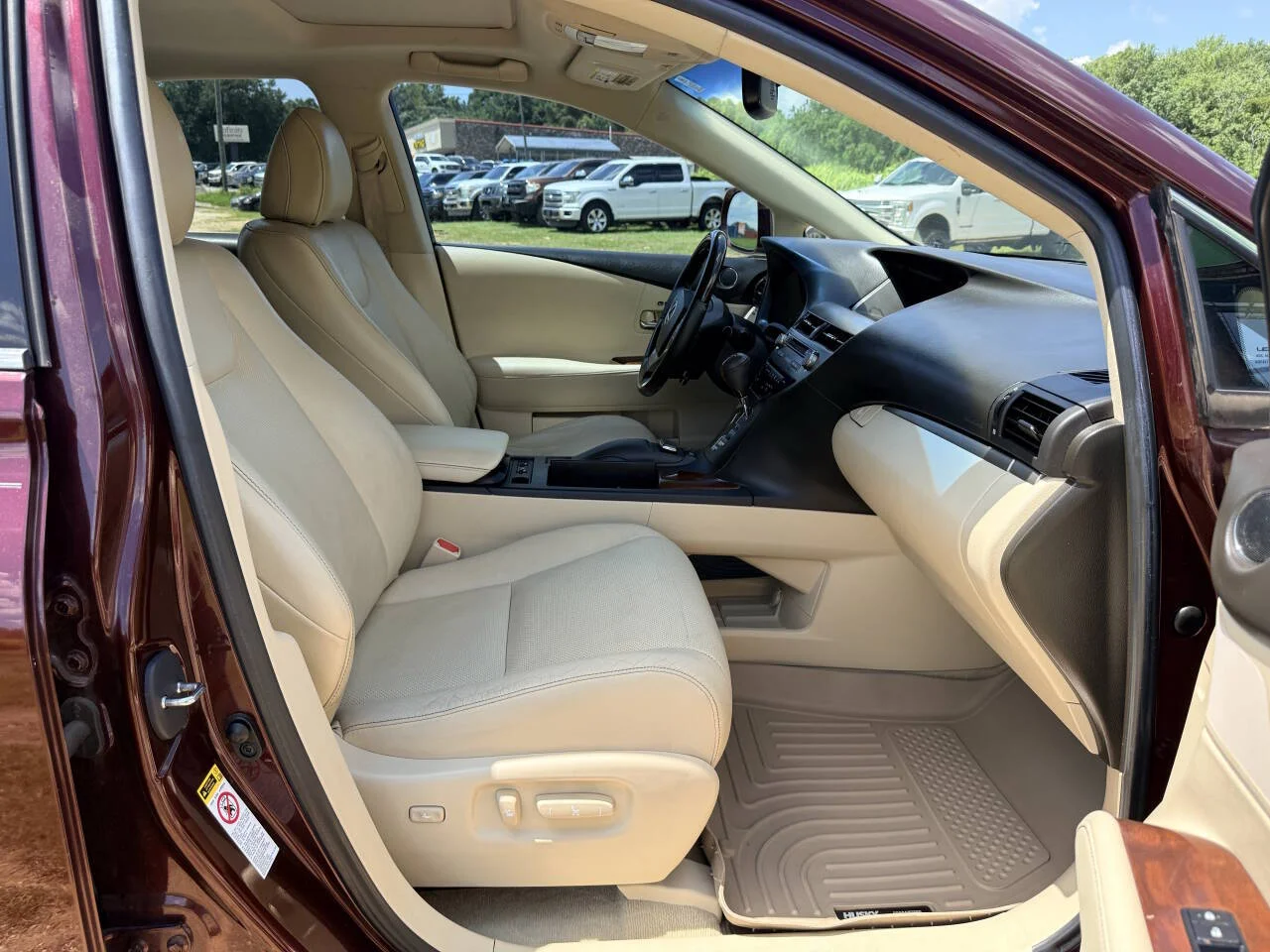Used 2015 Maroon Lexus Base 4dr SUV image 16