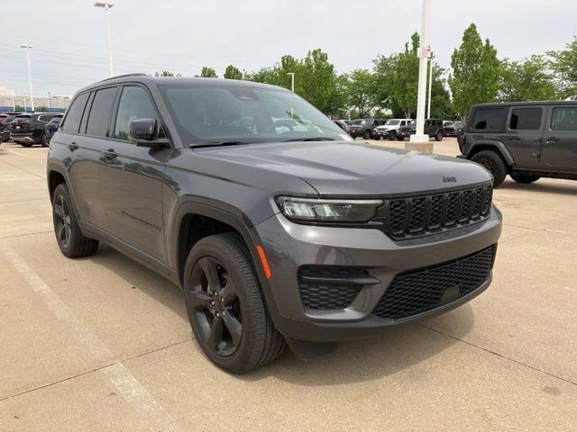 2023 Jeep Grand Cherokee Altitude 4x4's photo