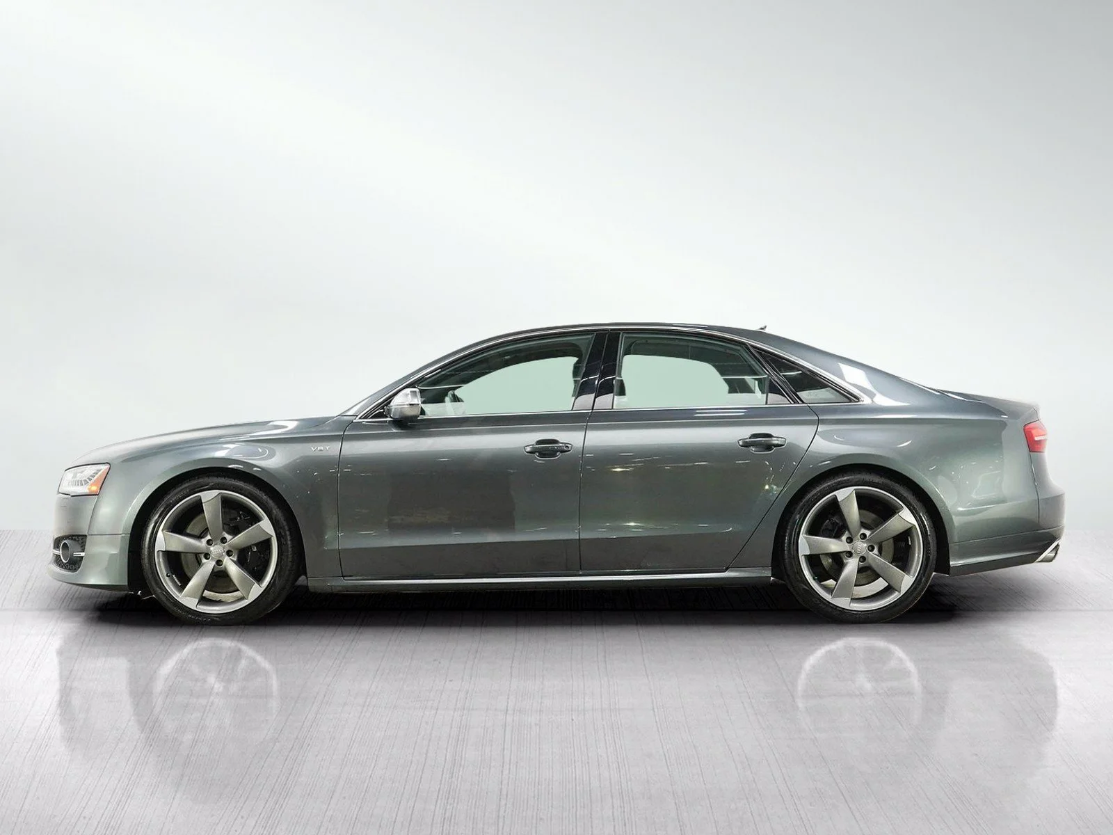 Used 2015 Audi S8 Base with VIN WAUK2AFD4FN006069 for sale in Minneapolis, Minnesota