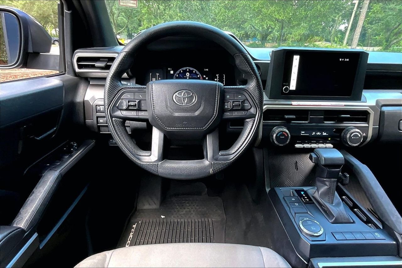 Used 2025  Toyota SR5 image 8