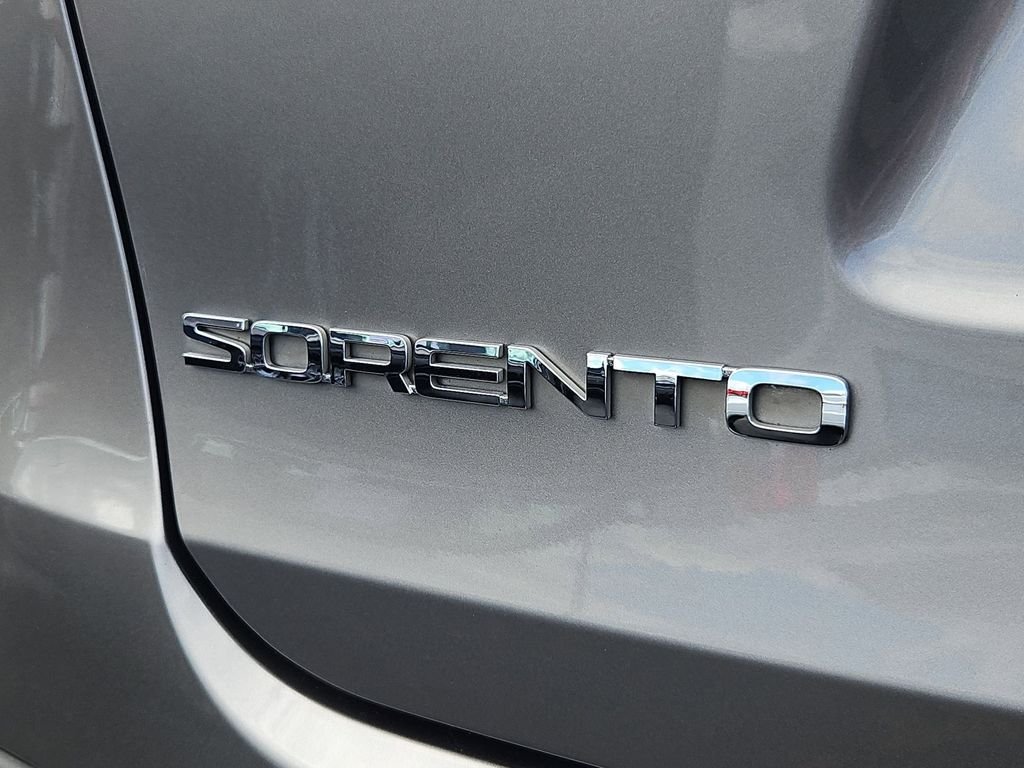 Used 2017 Titanium Silver Kia LX image 26