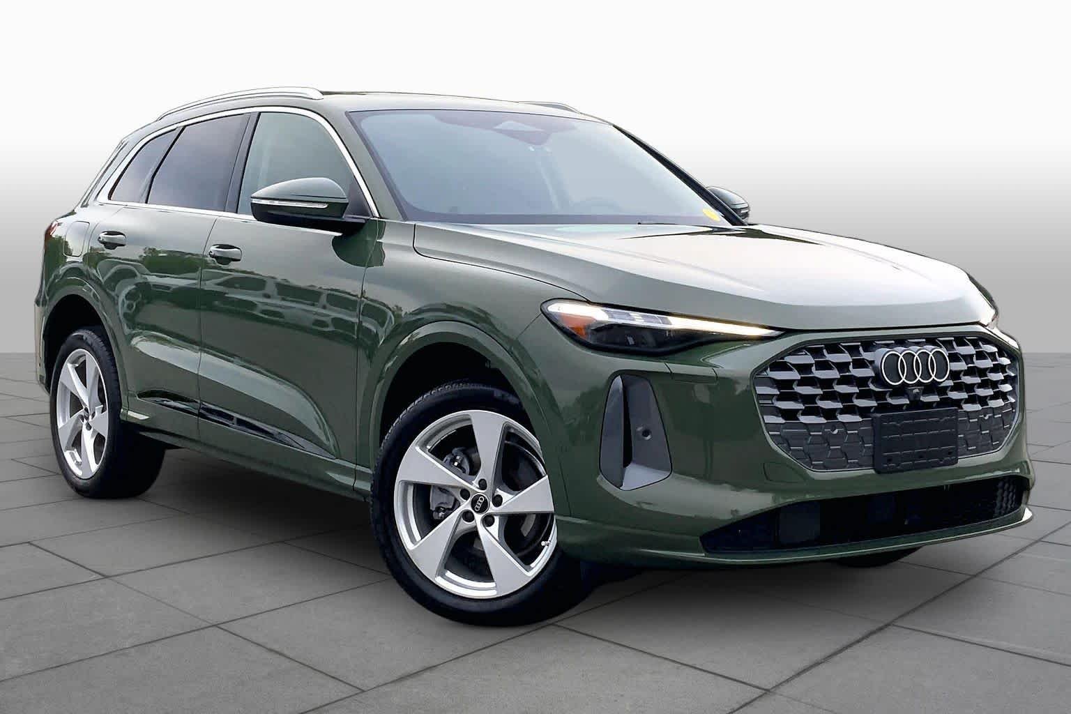 Used 2025 District Green Metallic Audi Premium Plus image 3