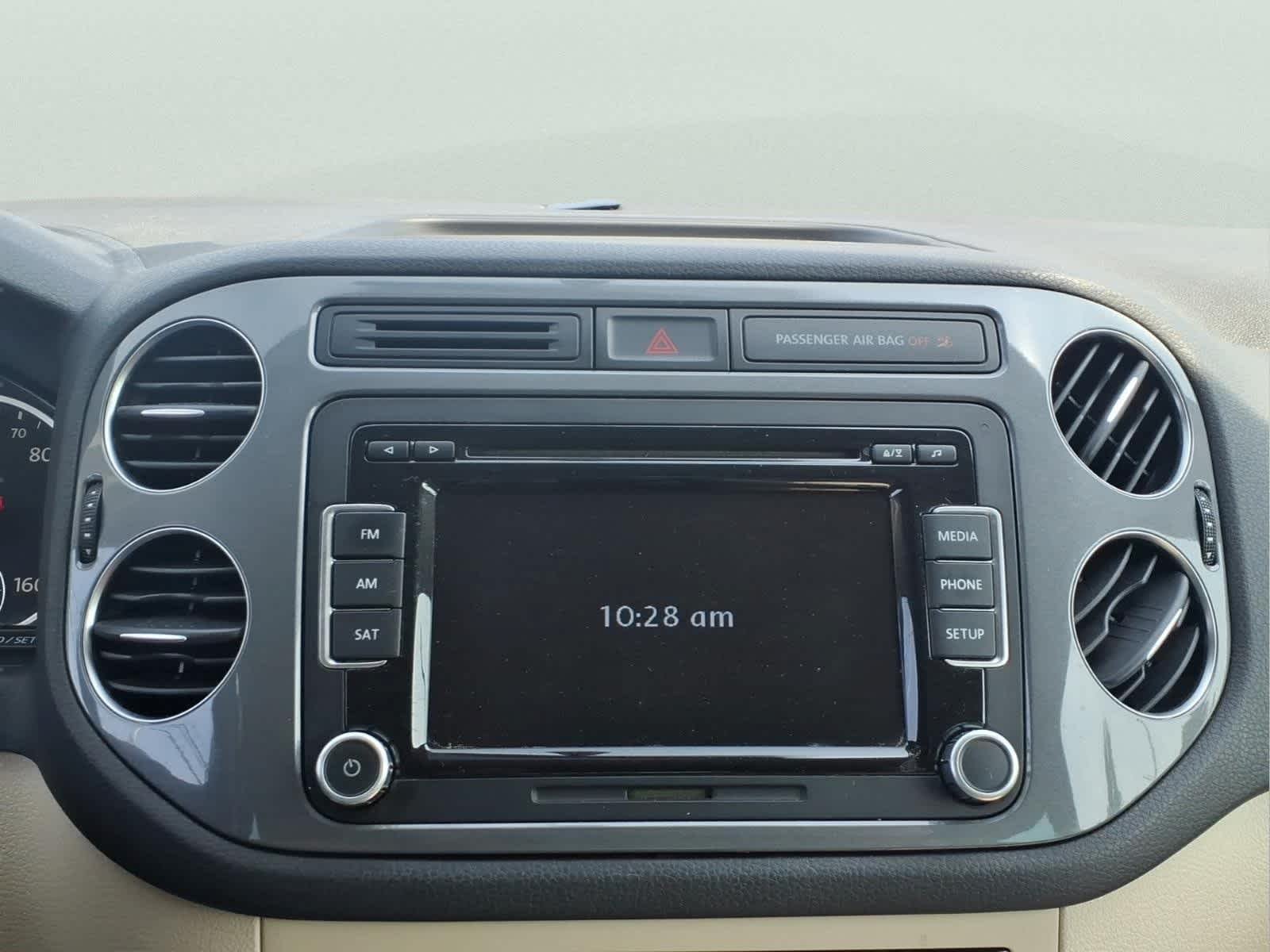 Used 2013 Deep Black Metallic Volkswagen SE w/Sunroof & Nav image 24