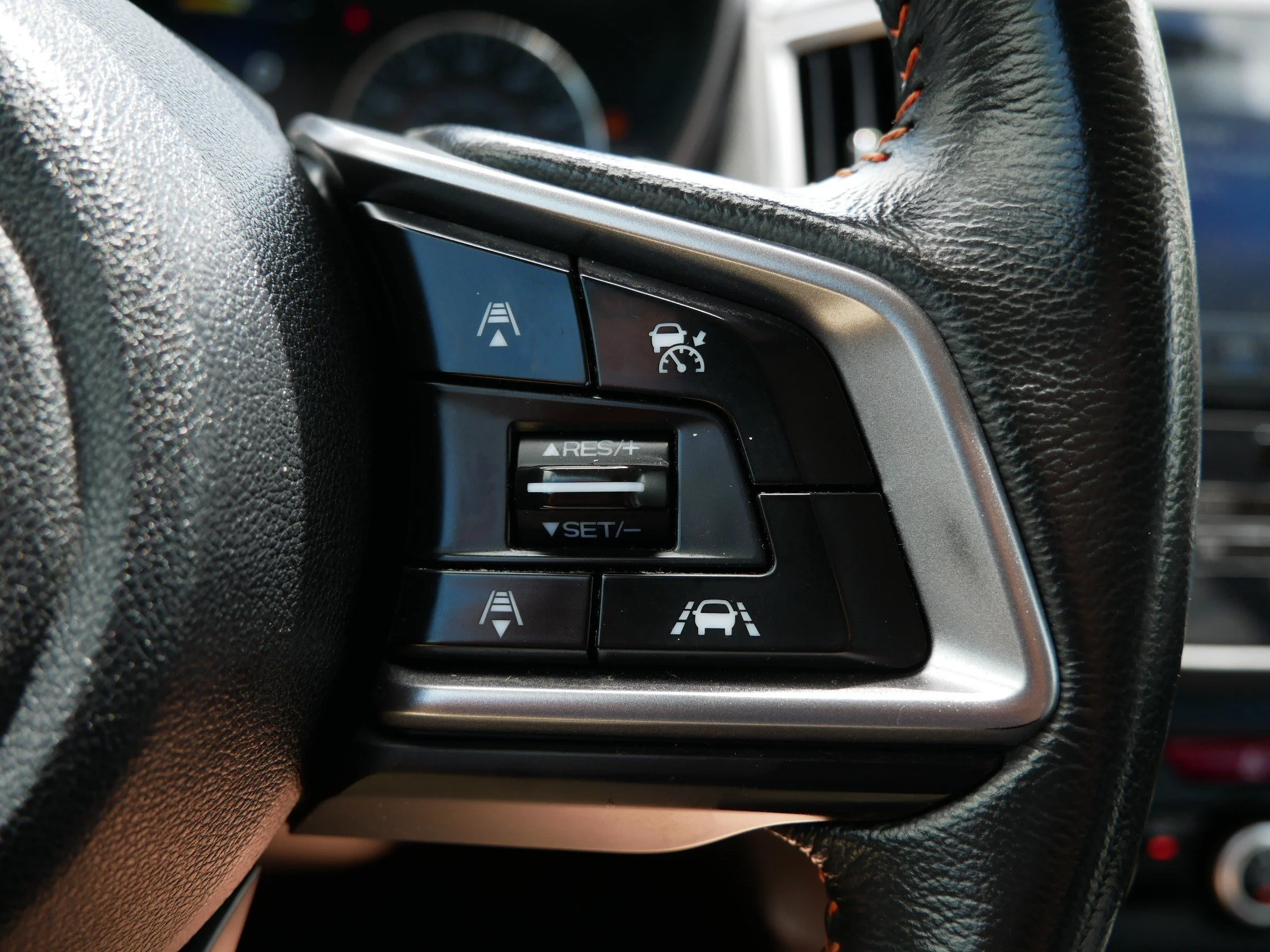 Used 2018 Dark Gray Metallic Subaru Limited image 29