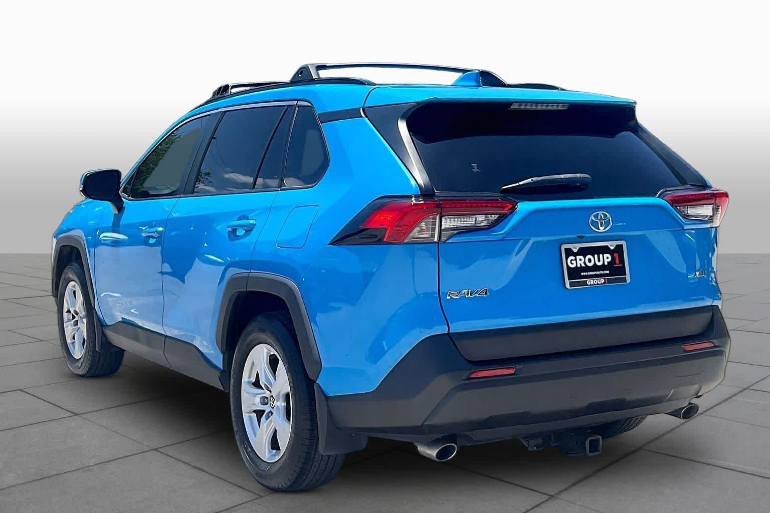 Used 2020 Blue Flame Toyota XLE image 12