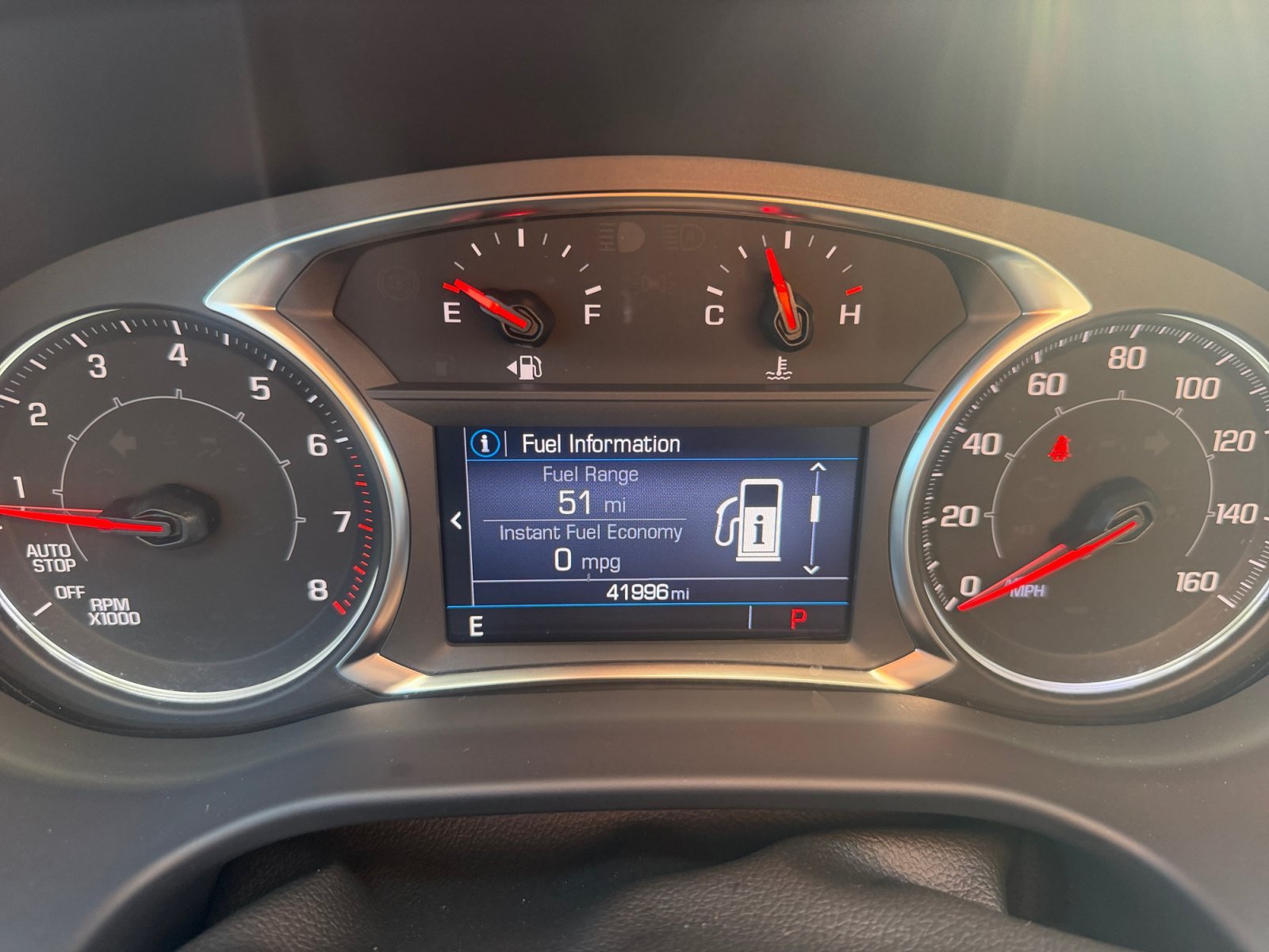 Used 2022 Light Stone Metallic GMC SLE image 17