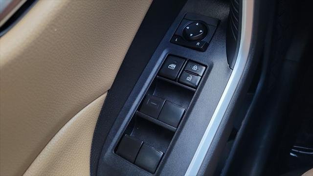 Certified Used 2020 ICE CAP Toyota  image 18