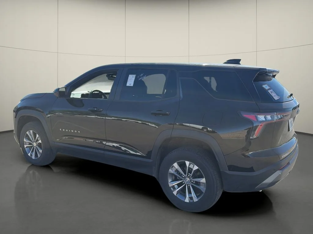 Used 2025 Black Chevrolet LT image 5