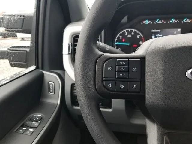 New 2026 Oxford White Ford F-250® XL image 25