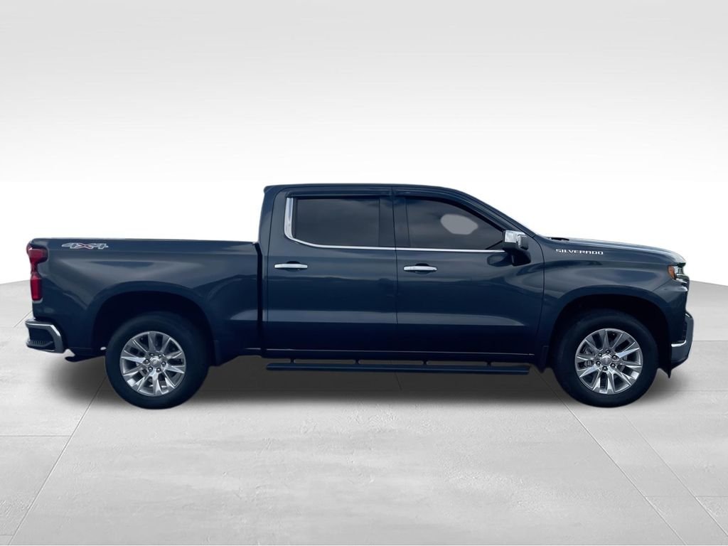 Used 2022 Gray Chevrolet LTZ image 9