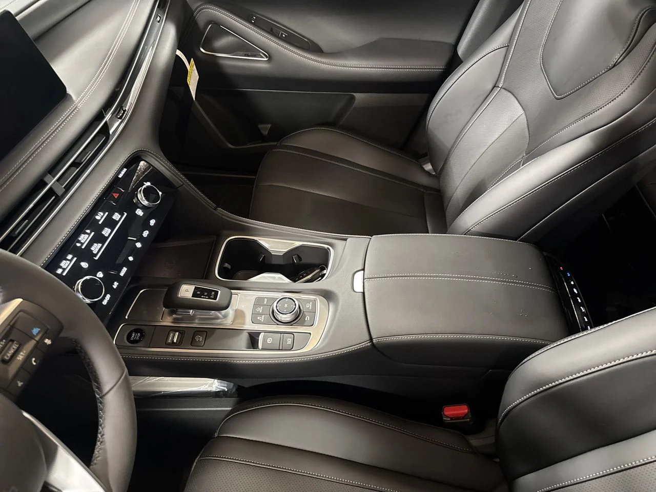 Certified Used 2026 Mineral INFINITI LUXE image 30